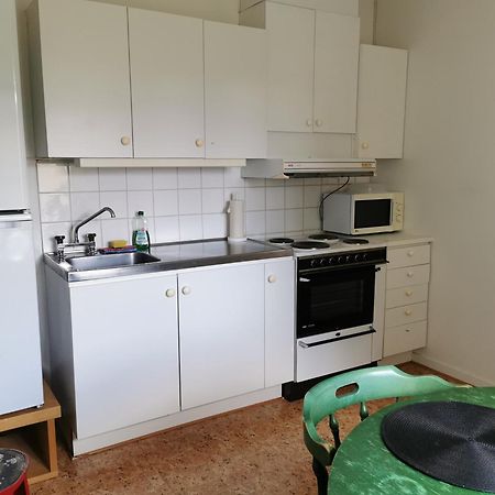 Апартаменти Gamla Skolan Rum & Oevernattning I Spjutstorp Номер фото