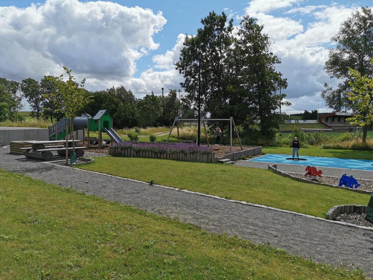 Апартаменти Gamla Skolan Rum & Oevernattning I Spjutstorp Екстер'єр фото